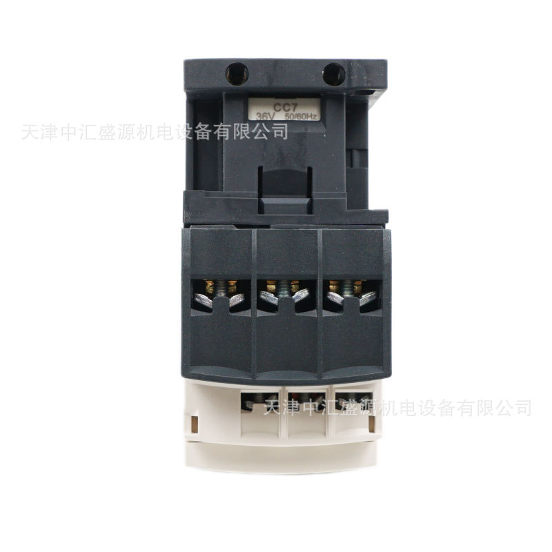LC1D25CC7C-7.jpg