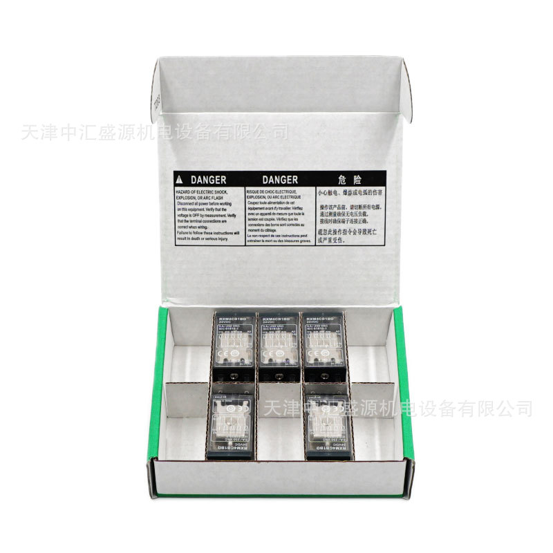 RXM4CB1BD-2.jpg