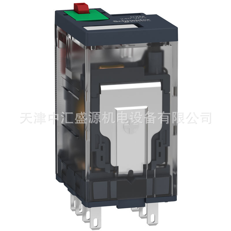 RXM4GB2P7- (2).jpg