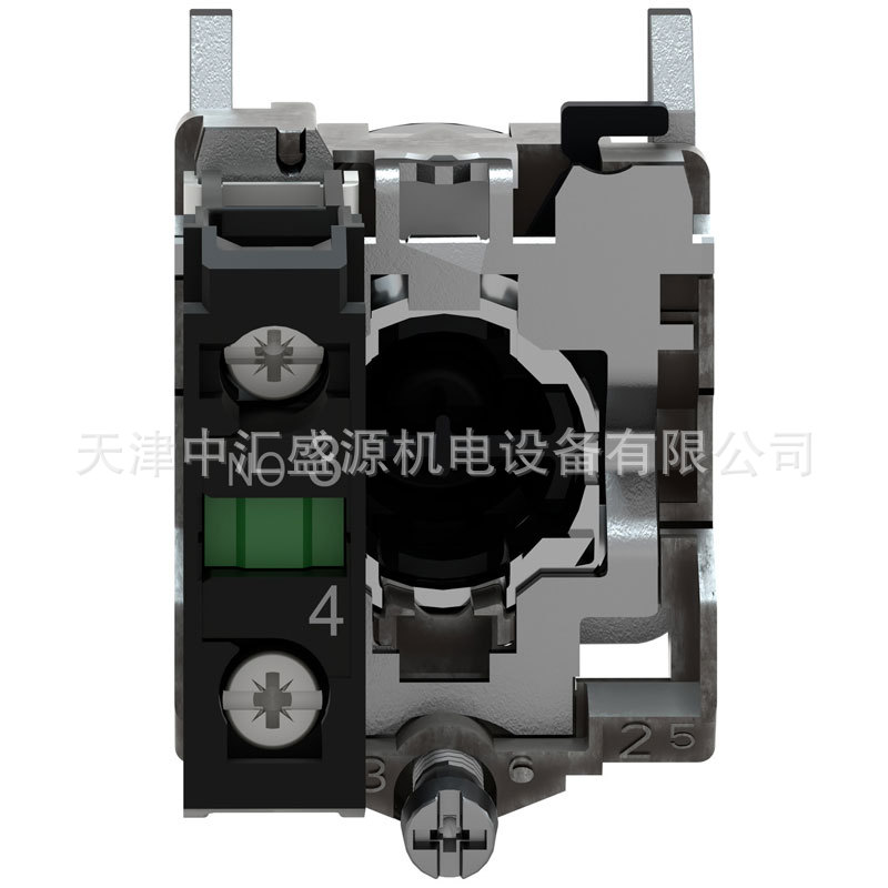XB4BA3351-2.jpg