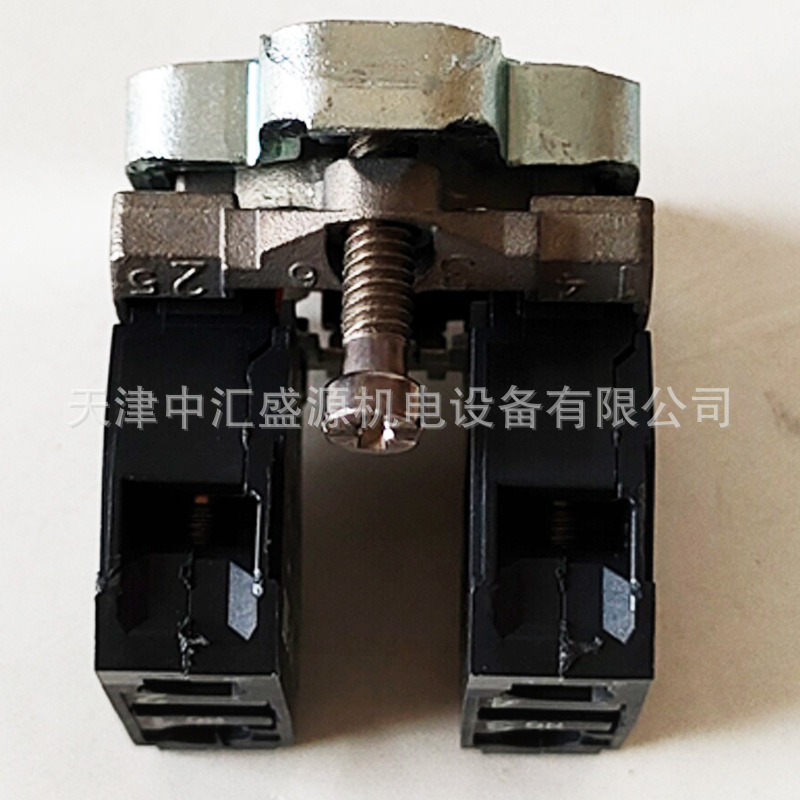 施耐德ZB4BZ105按钮座图片4