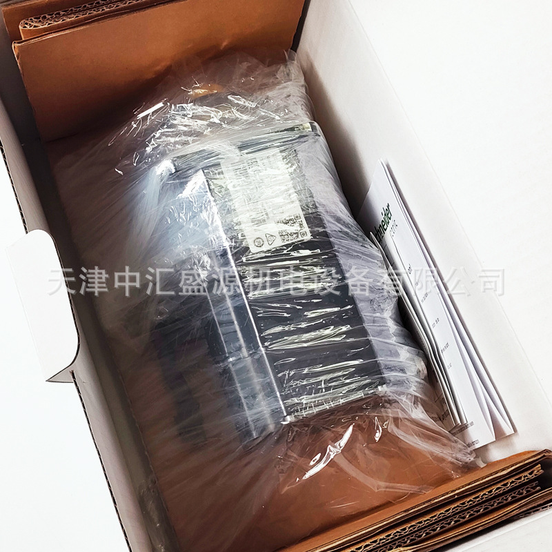 施耐德BCH2LF0733CA5C伺服电机图片1